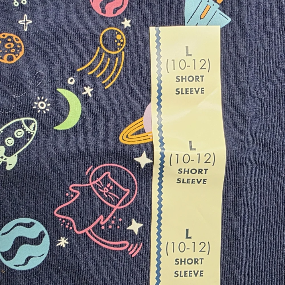NWT Kids Cat & Jack Short Sleeve Tee‎ Size 10/12 (L)